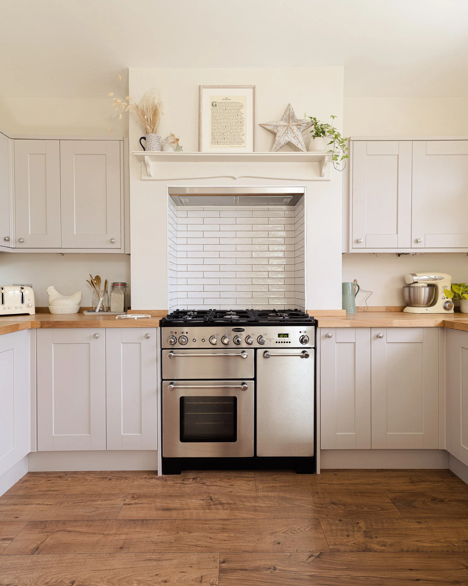 Cooker hood for chimney breast deals